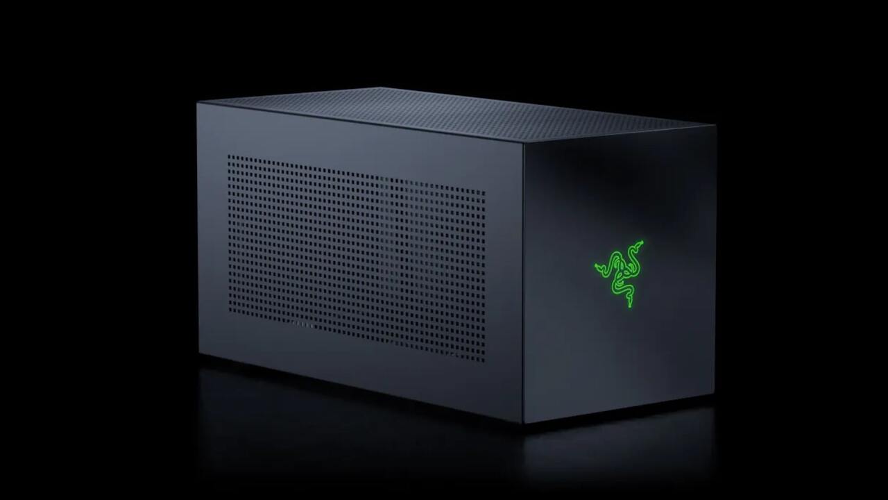 Razer представила Core X V2 - док-станцію для зовнішньої відеокарти